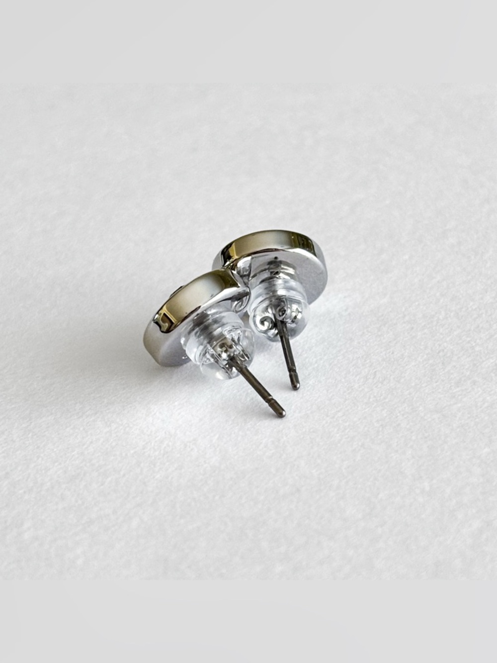 Coach open circle studs. - Picture 7 of 13